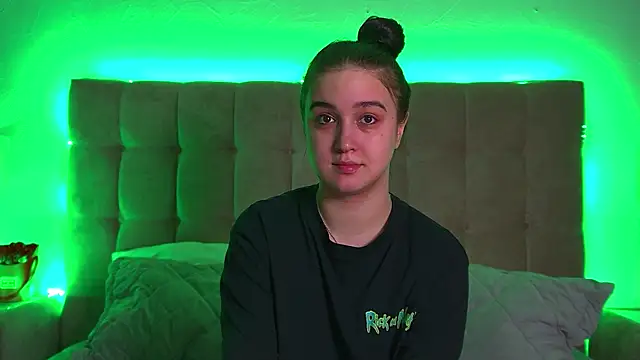 Snapshot of ChristinaMilton chatting on 02.22.25 ChristinaMilton online show from 02.22.25