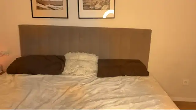 aryamirelle online show from 11.19.25