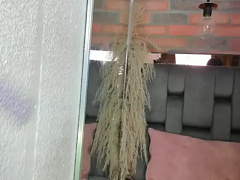 Snapshot of JESSYCORTES chatting on 05.19.26 JESSYCORTES online show from 05.19.26