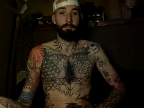 Snapshot of Tuhands chatting on 01.09.25 Tuhands online show from 01.09.25