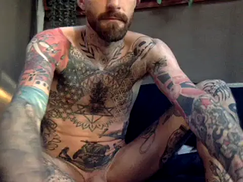 Snapshot of Tuhands chatting on 02.07.25 Tuhands online show from 02.07.25