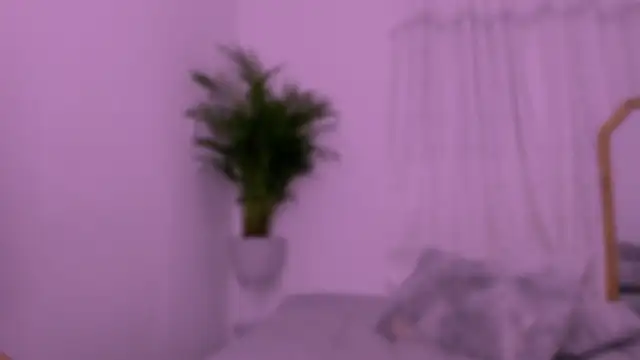 Snapshot of Miiafoxxx chatting on 03.13.25 Miiafoxxx online show from 03.13.25
