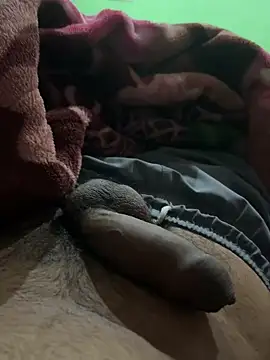 Snapshot of sexyyy008 chatting on 02.28.25 sexyyy008 online show from 02.28.25