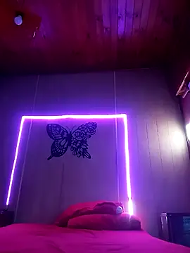 mariposapontiak420 online show from 03.19.25