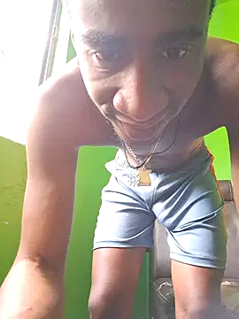 Snapshot of amarijones chatting on 10.30.25 amarijones online show from 10.30.25