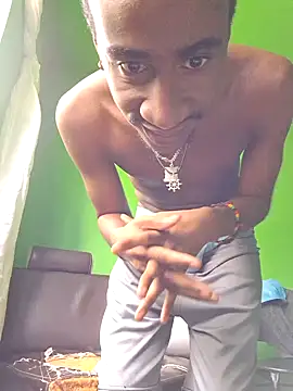 Snapshot of amarijones chatting on 11.14.25 amarijones online show from 11.14.25