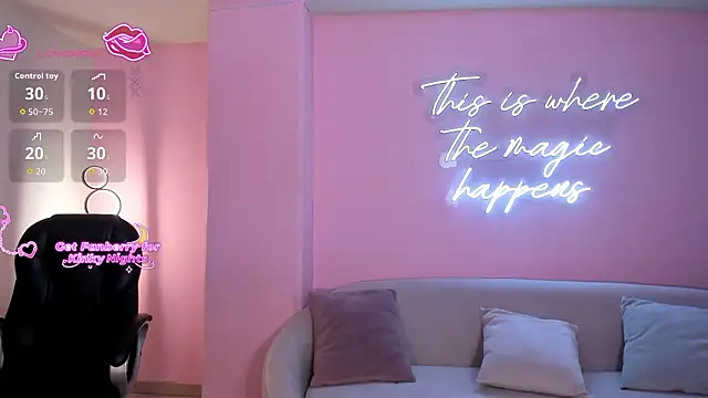 RebeccaHudson online show from 03.05.26