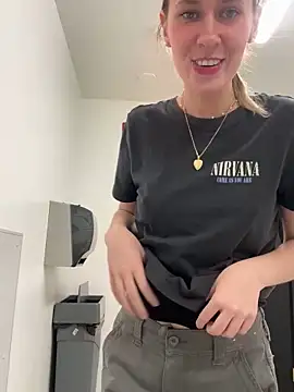 M1ssyk1ssy online show from 01.15.25