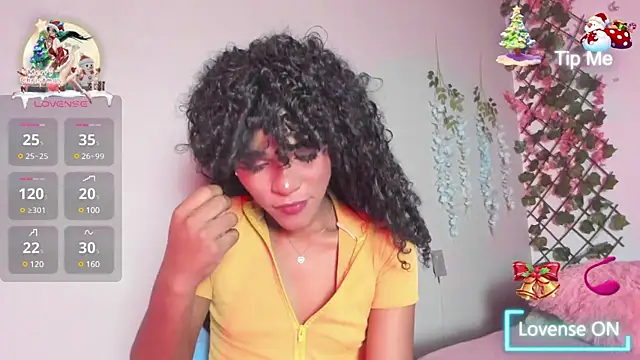 Snapshot of alexaa_cutee chatting on 12.29.24 alexaa cutee online show from 12.29.24