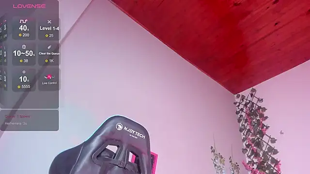 Snapshot of alexaa_cutee chatting on 02.21.25 alexaa cutee online show from 02.21.25