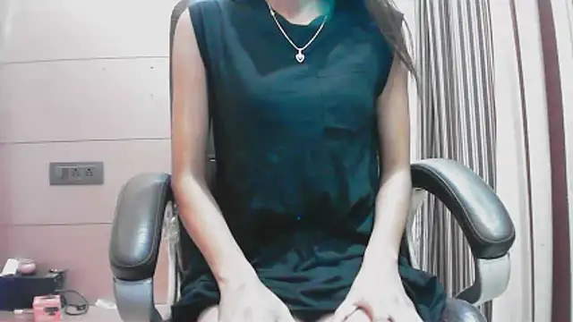 collage hoty online show from 11.05.25