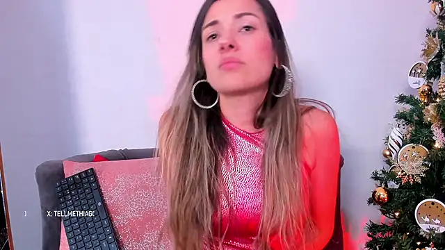 Snapshot of camilawm19 chatting on 12.20.24 camilawm19 online show from 12.20.24