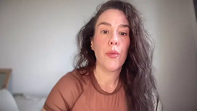 MilkyHoneyLullabies online show from 09.15.25