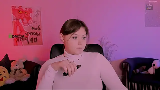 Snapshot of nikole_kitt chatting on 01.18.26 nikole kitt online show from 01.18.26