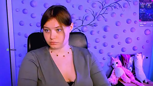 Snapshot of nikole_kitt chatting on 02.13.26 nikole kitt online show from 02.13.26