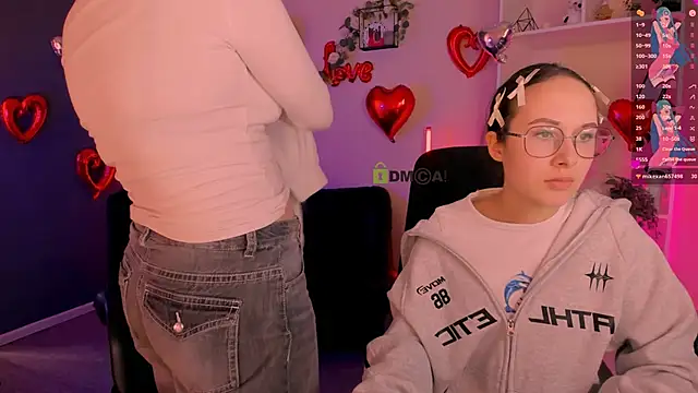 Snapshot of nikole_kitt chatting on 02.17.26 nikole kitt online show from 02.17.26