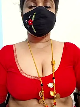 Snapshot of gaurika18 chatting on 06.06.26 gaurika18 online show from 06.06.26