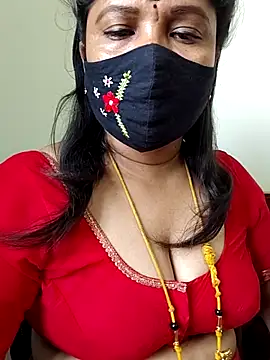 Snapshot of gaurika18 chatting on 06.07.26 gaurika18 online show from 06.07.26