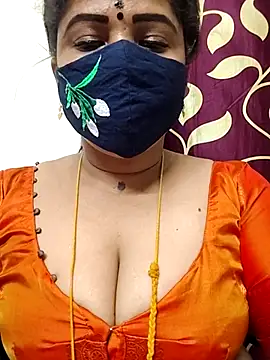Snapshot of gaurika18 chatting on 06.27.26 gaurika18 online show from 06.27.26
