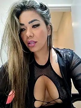Snapshot of giselxxx_hot chatting on 02.28.25 giselxxx hot online show from 02.28.25
