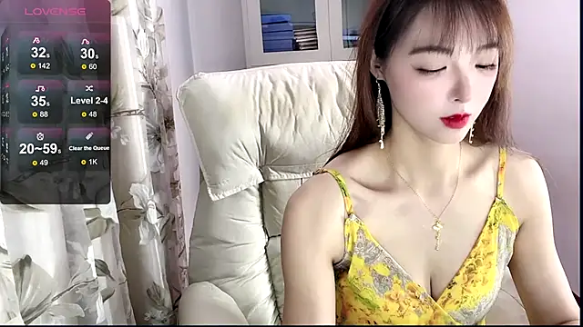 Snapshot of NINIbaby-99 chatting on 01.06.25 NINIbaby-99 online show from 01.06.25