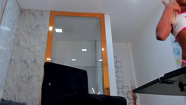 Keila Mendoza online show from 03.06.25