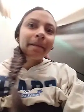 emma ambar online show from 11.28.25