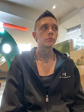 Snapshot of _PhillipBrown chatting on 02.26.25 PhillipBrown online show from 02.26.25