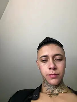 Snapshot of _PhillipBrown chatting on 03.03.25 PhillipBrown online show from 03.03.25