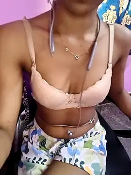 Snapshot of Miakhalifatamil chatting on 03.16.26 Miakhalifatamil online show from 03.16.26