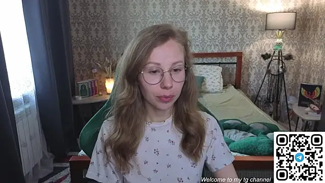 Snapshot of Lill_Mary chatting on 04.28.26 Lill Mary online show from 04.28.26