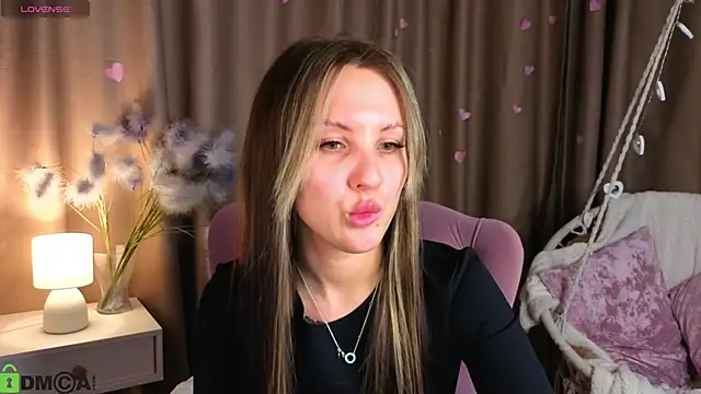 Snapshot of Wendy_mm chatting on 02.21.26 Wendy mm online show from 02.21.26