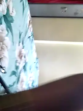 Snapshot of anuradha1432 chatting on 10.02.25 anuradha1432 online show from 10.02.25