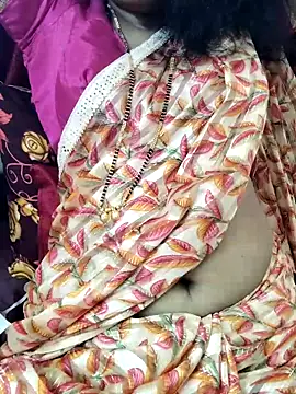 Snapshot of anuradha1432 chatting on 10.08.25 anuradha1432 online show from 10.08.25