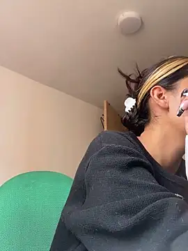 baby lizy online show from 10.16.25