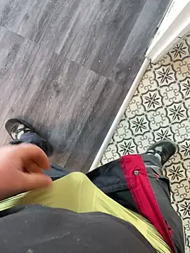 Snapshot of lescoquin2215 chatting on 12.31.24 lescoquin2215 online show from 12.31.24