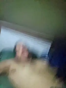 Snapshot of froggymclovin222 chatting on 12.23.25 froggymclovin222 online show from 12.23.25