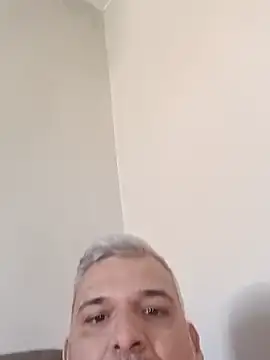 Snapshot of Holaluz2 chatting on 01.13.26 Holaluz2 online show from 01.13.26