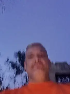 Snapshot of Holaluz2 chatting on 01.15.26 Holaluz2 online show from 01.15.26