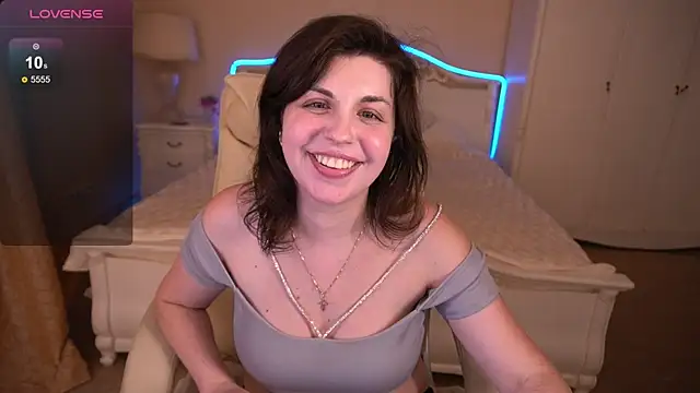 MirandaWong online show from 03.17.25