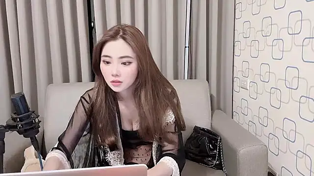 Snapshot of sweet5200 chatting on 12.11.24 sweet5200 online show from 12.11.24