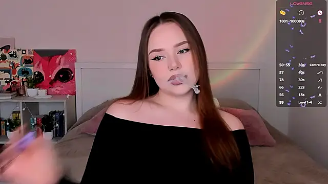 Snapshot of LittleKiitten chatting on 03.28.26 LittleKiitten online show from 03.28.26