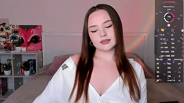 Snapshot of LittleKiitten chatting on 04.04.26 LittleKiitten online show from 04.04.26