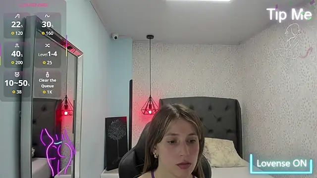 Snapshot of MAGNOLEROY chatting on 02.17.26 MAGNOLEROY online show from 02.17.26