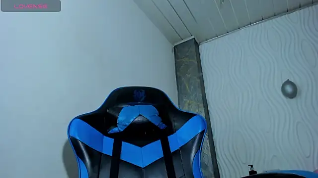 Catalehia Milk online show from 12.04.25