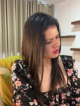 Alice Biel online show from 12.25.24