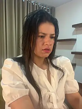 Alice Biel online show from 12.26.24