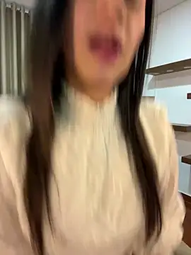 Alice Biel online show from 02.25.25