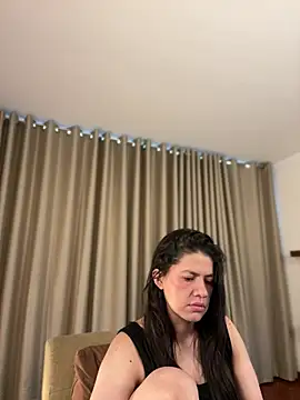 Snapshot of Alice_Biel chatting on 06.21.26 Alice Biel online show from 06.21.26