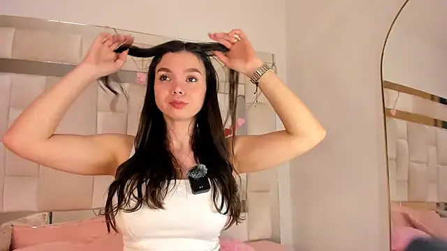 Snapshot of isabella_gomez11 chatting on 06.06.26 isabella gomez11 online show from 06.06.26